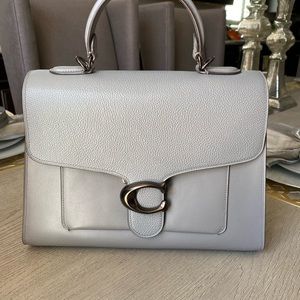 Beautiful COACH Tabby Top Handle Satchel Large